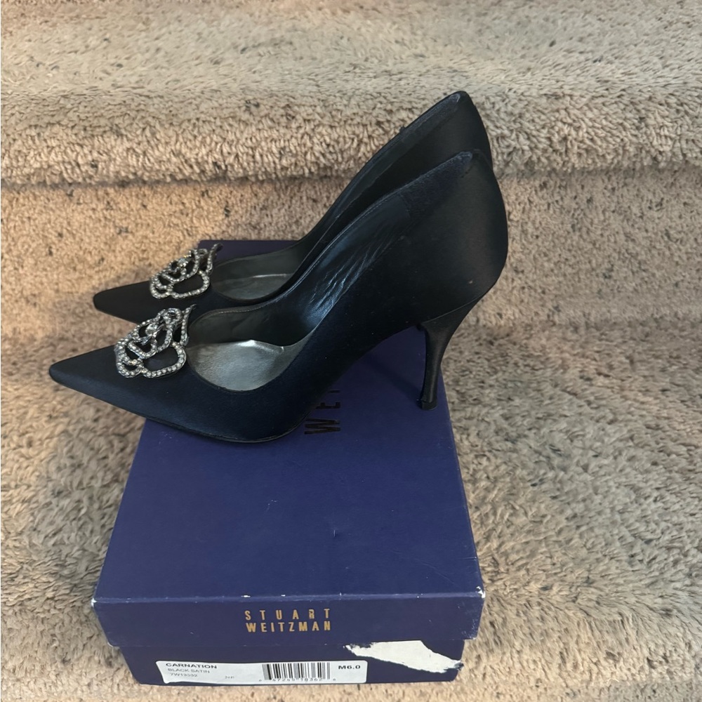 Barely Worn Stuart Weitzman Heels With Rhinestone… - image 5